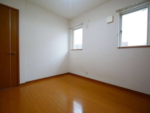 リュミエールAの物件内観写真